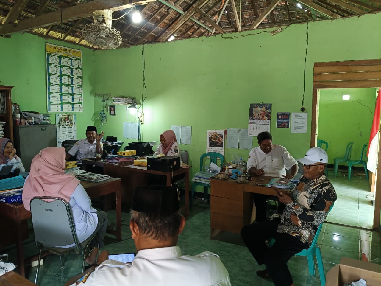 Intensifikasi Pembayaran Pajak Bumi Bangunan (PBB) di Desa Polbayem tanggal 24 September 2025